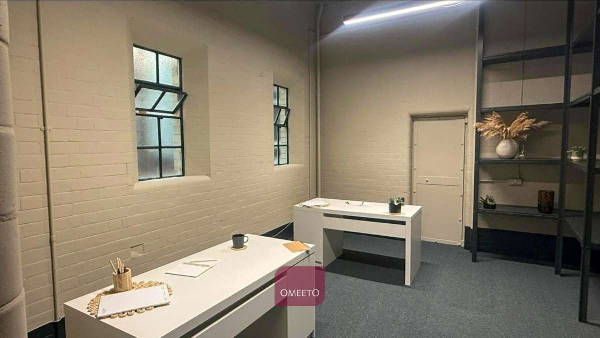 Office in Derby - photo 3