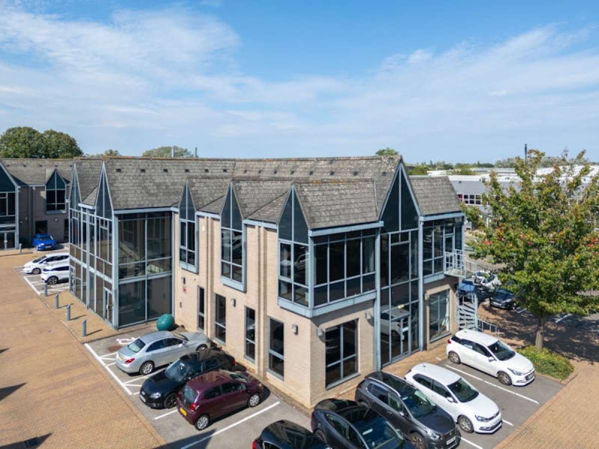 Office in Egham - photo 2