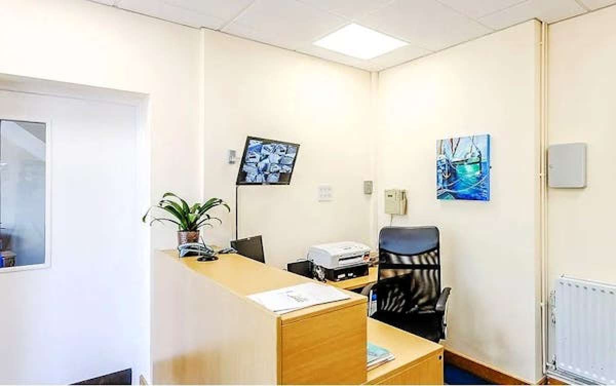 Office in Maldon - photo 3