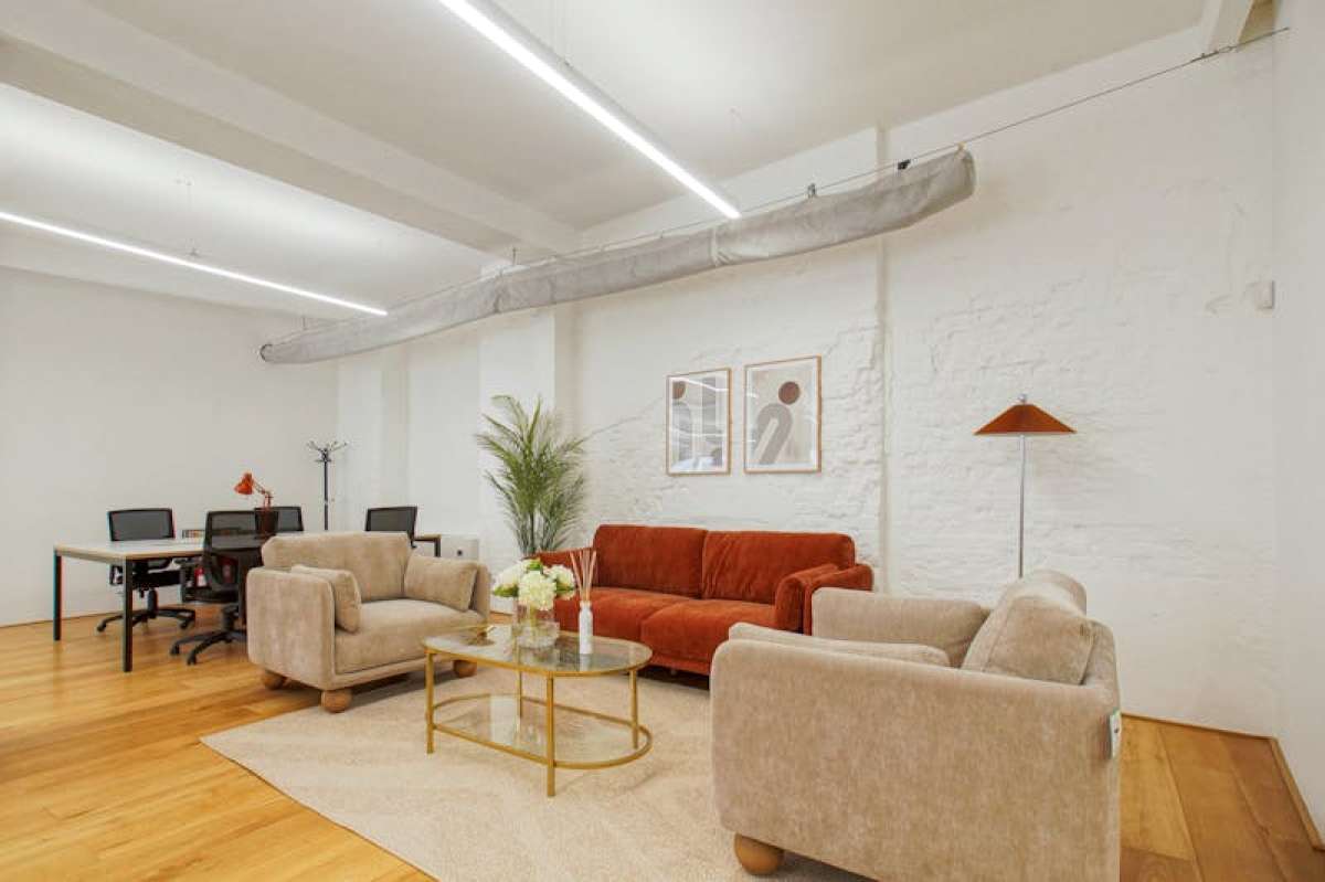 Office in London - photo 3