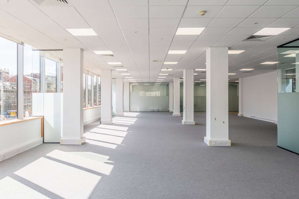 Office in Bournemouth - photo 4