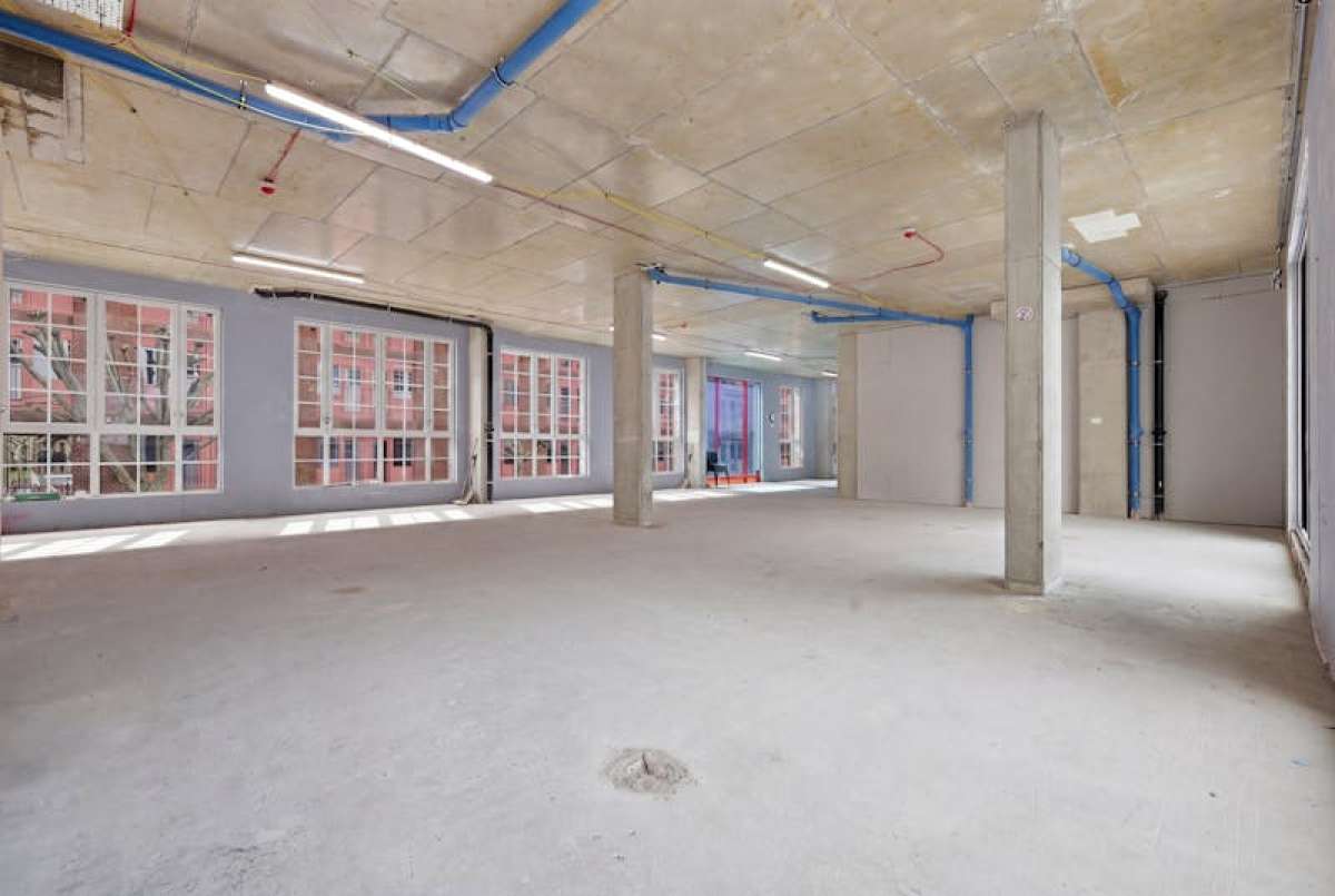 Office in London - photo 2