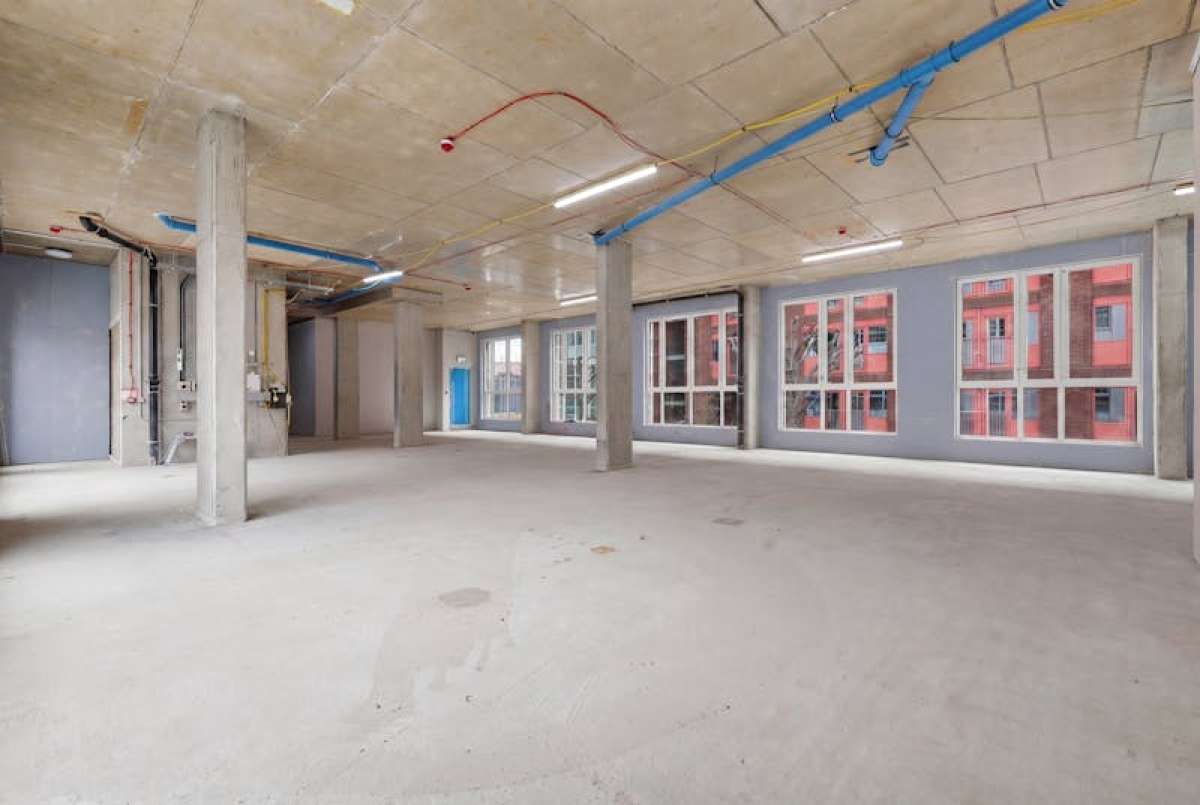 Office in London - photo 3