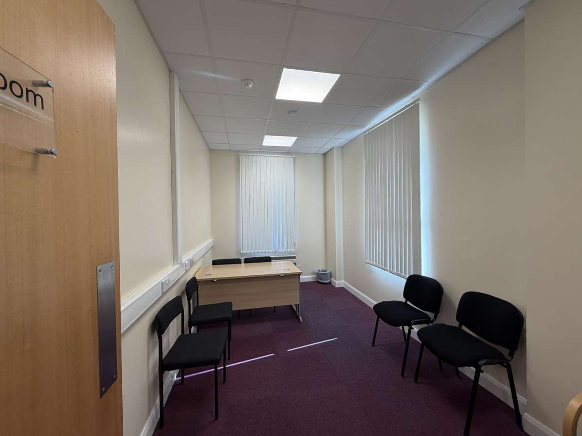Office in Derby - photo 3