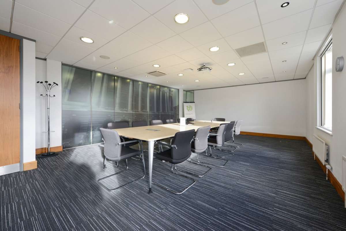 Office in Nottingham - photo 4