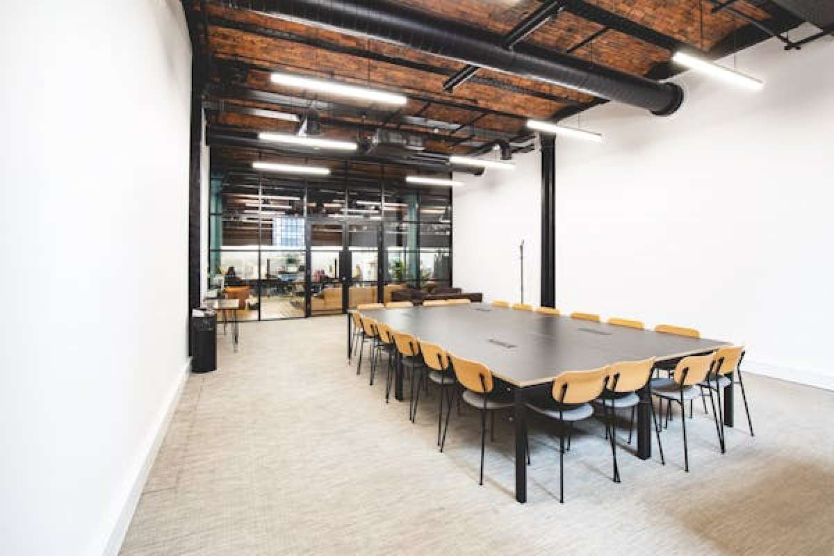 Office in Manchester - photo 3