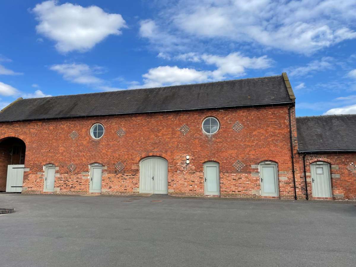 Office in Church Broughton - photo 4