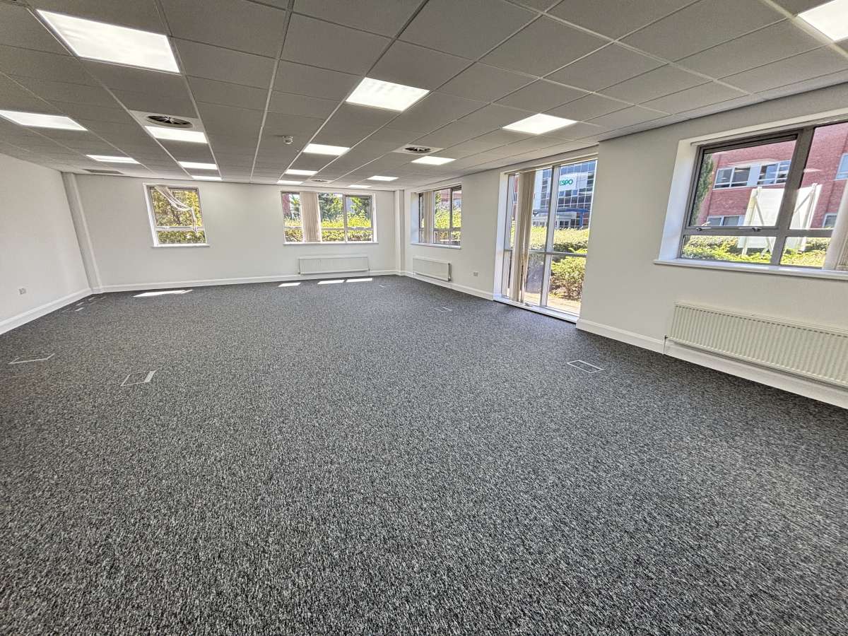 Office in Leicester - photo 4
