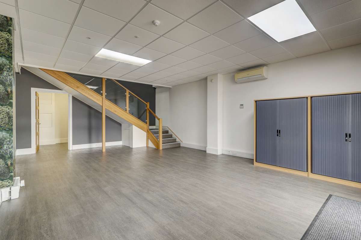 Office in Colchester - photo 4