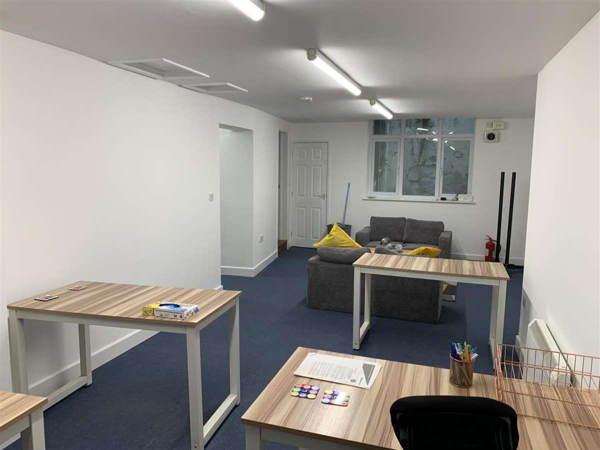 Office in Melton Mowbray - photo 4