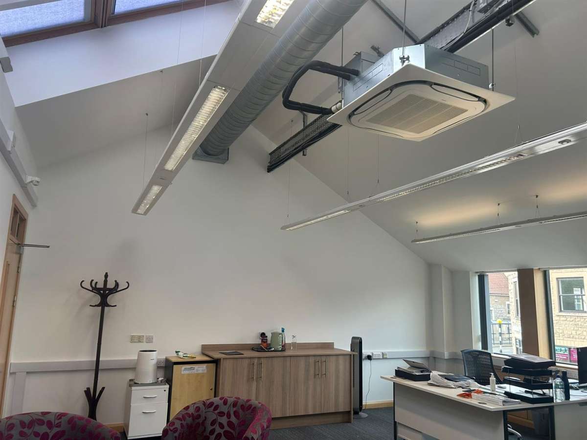 Office in Mansfield Woodhouse - photo 3