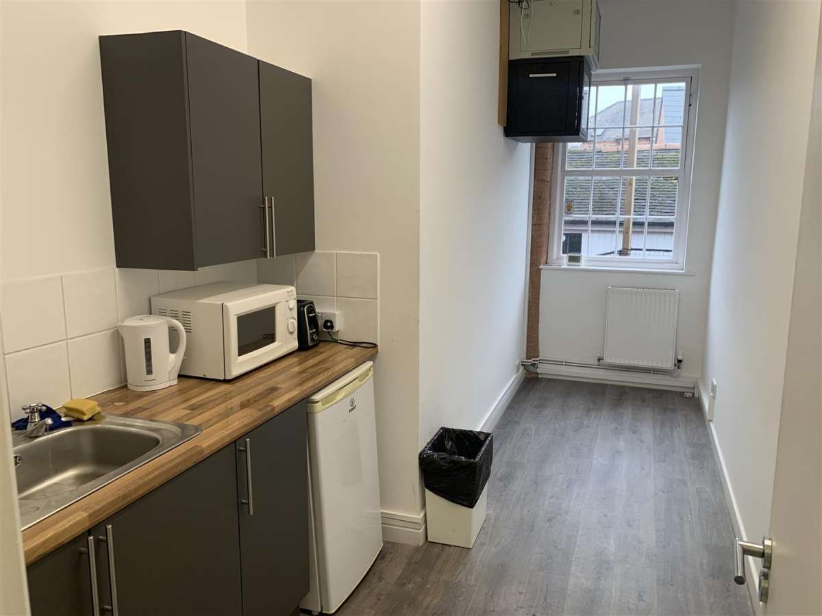 Office in Derby - photo 4