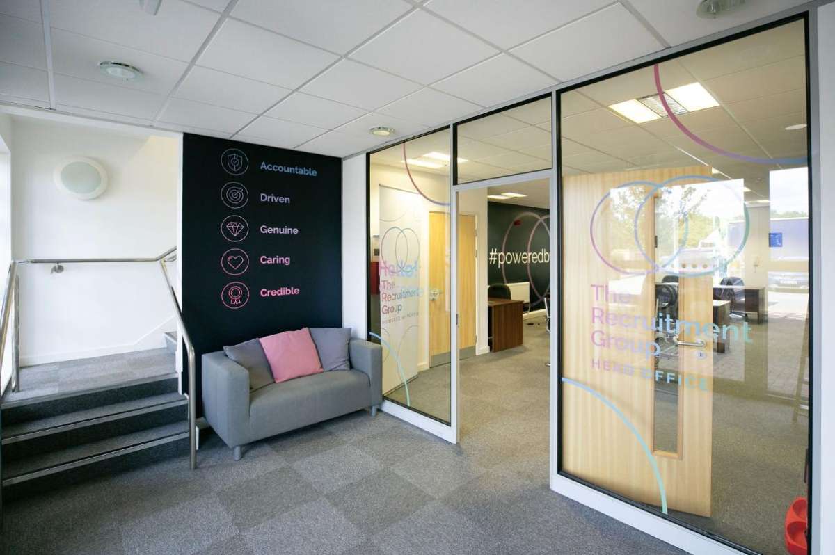 Office in Castle Donington - photo 2