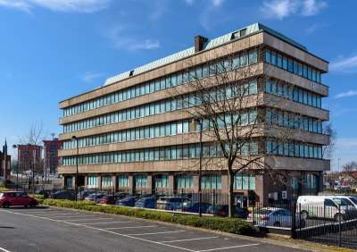 Office in Wolverhampton - photo 3