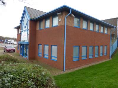 Office in Wolverhampton - photo 2