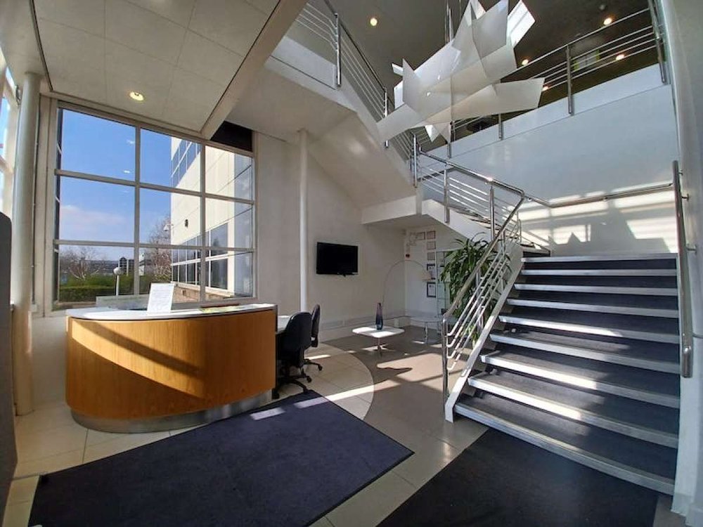 Office in Bracknell - photo 2