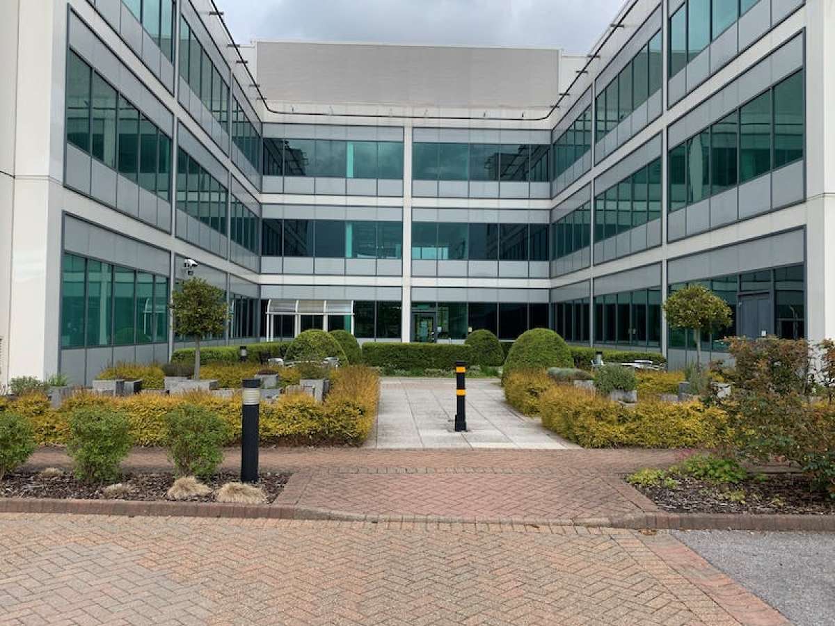 Office in Reading - photo 2