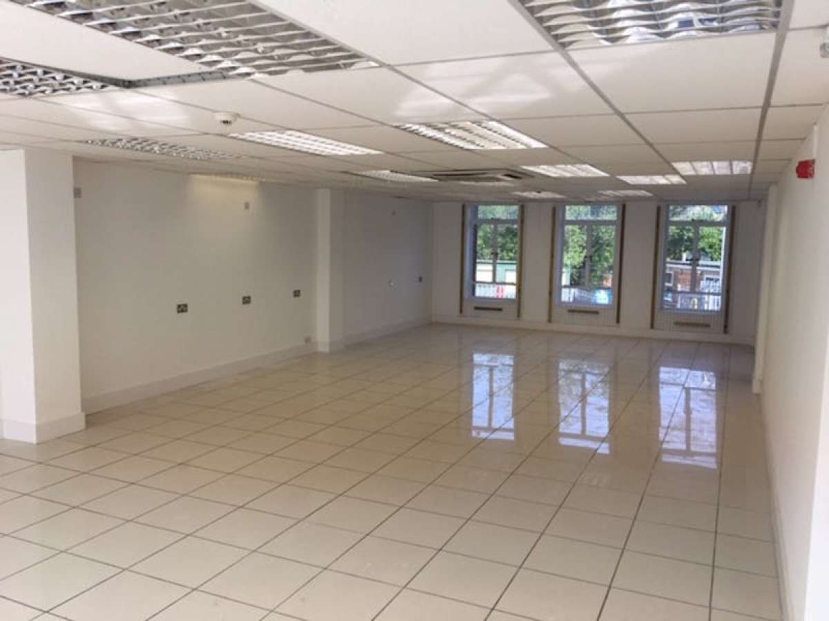 Office in Southampton - photo 2