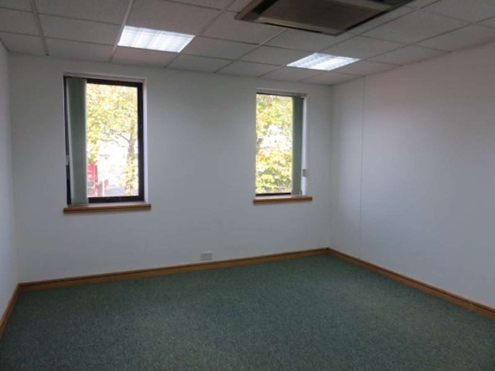 Office in Bridgwater - photo 4