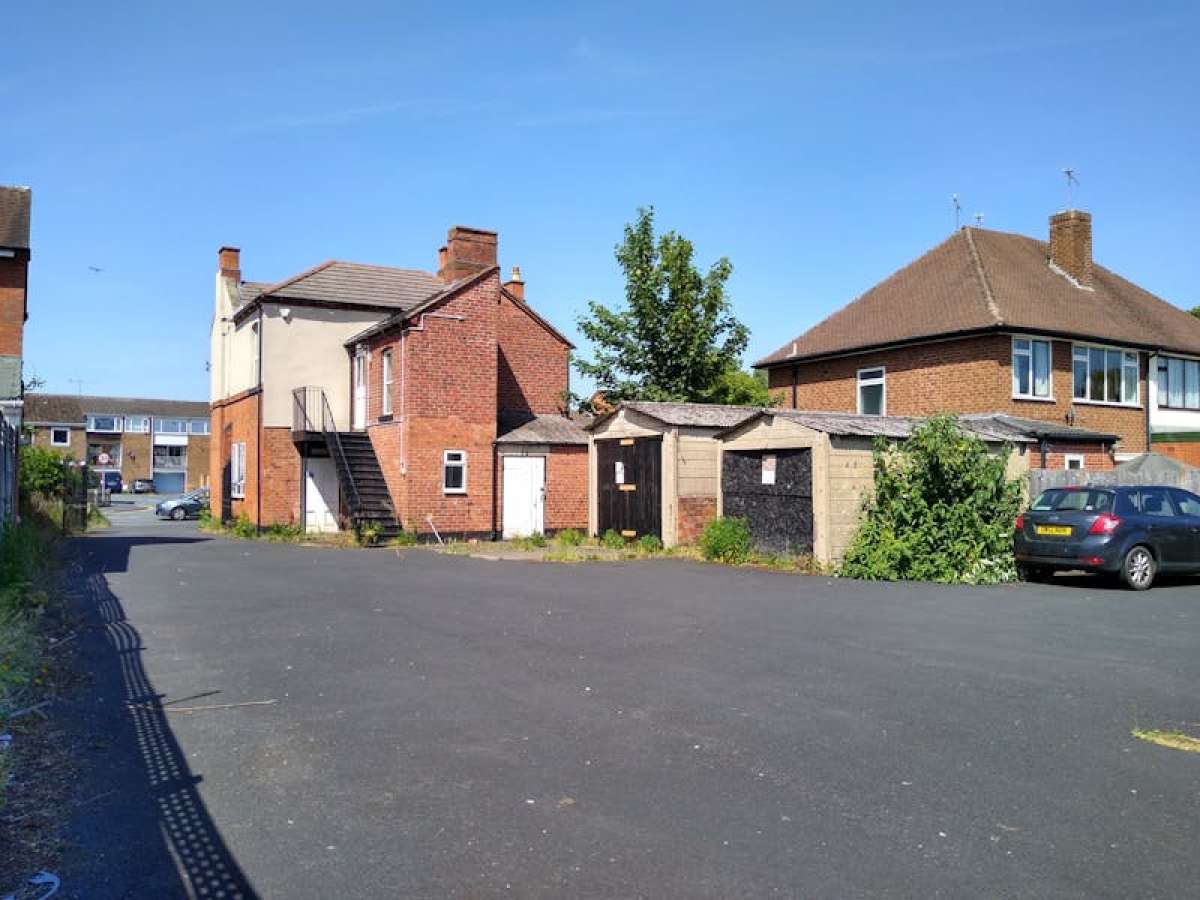 Office in Kidderminster - photo 2