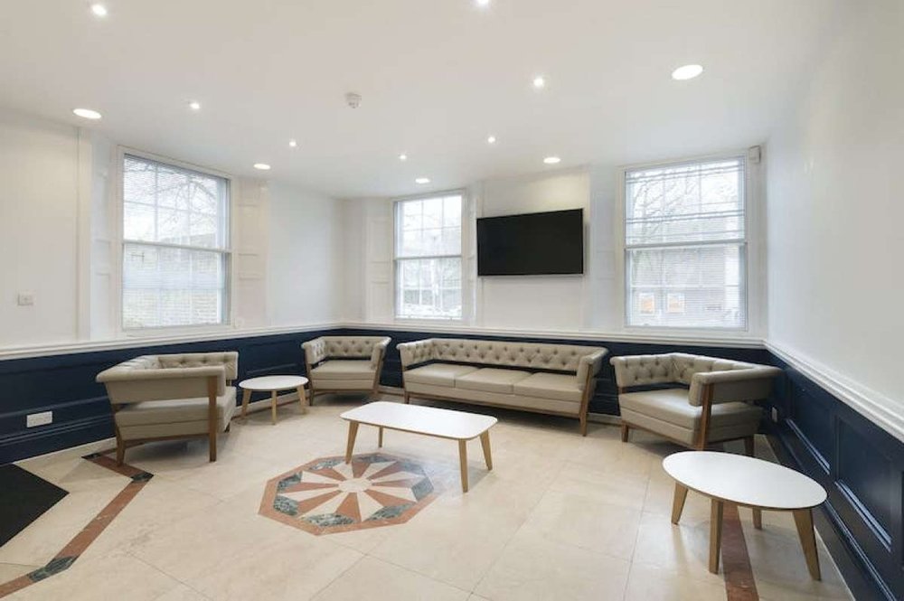 Office in Staines - photo 3