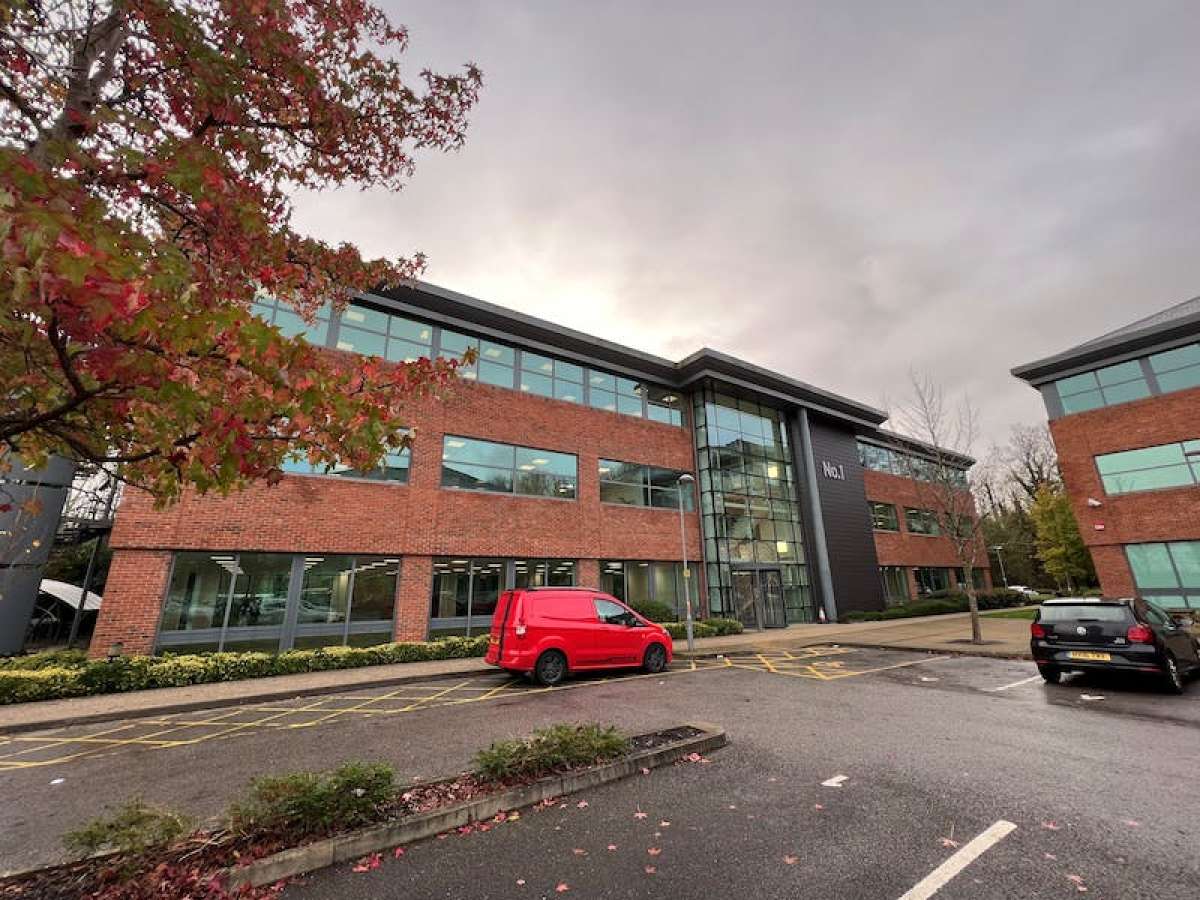 Office in Winchester - photo 3