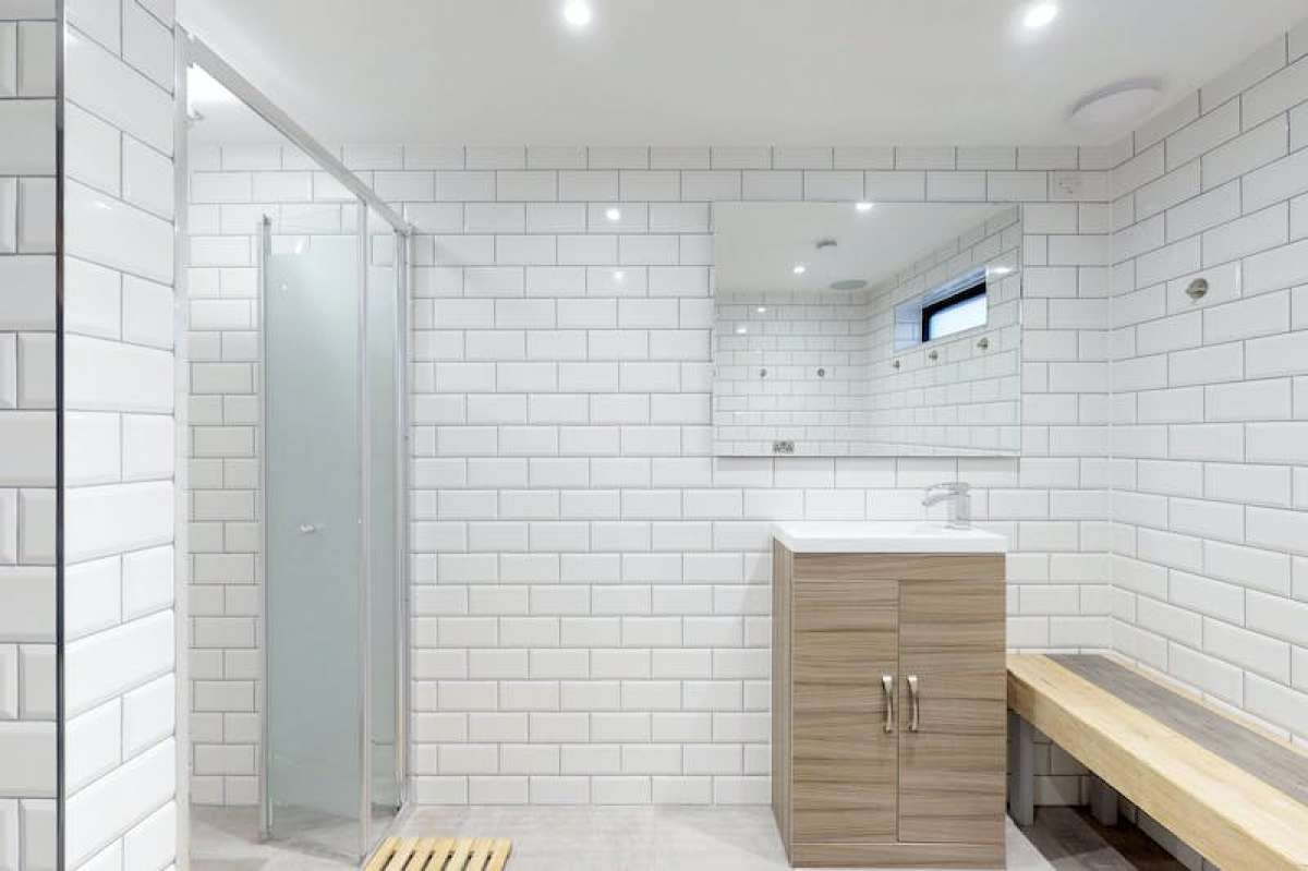 Office in Cobham - photo 4