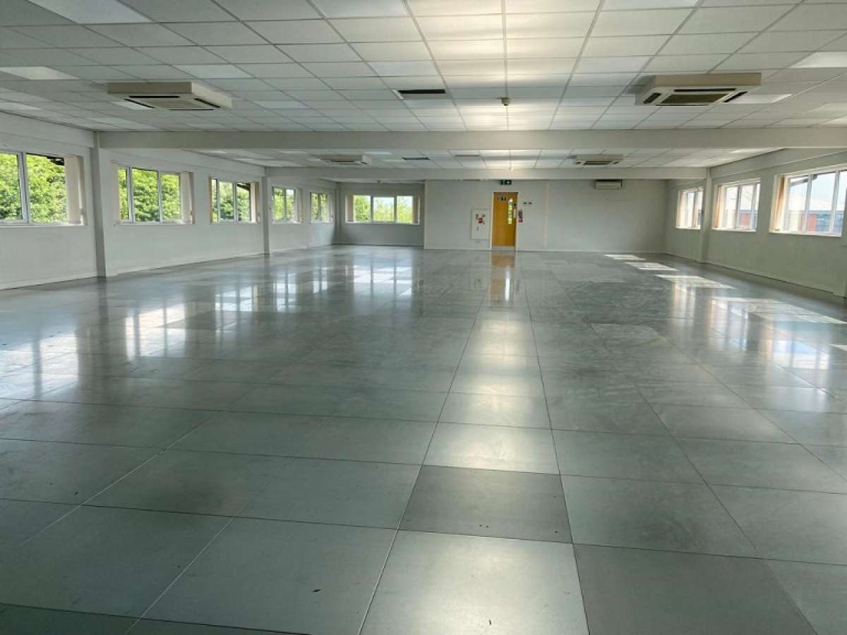 Office in Derby - photo 3