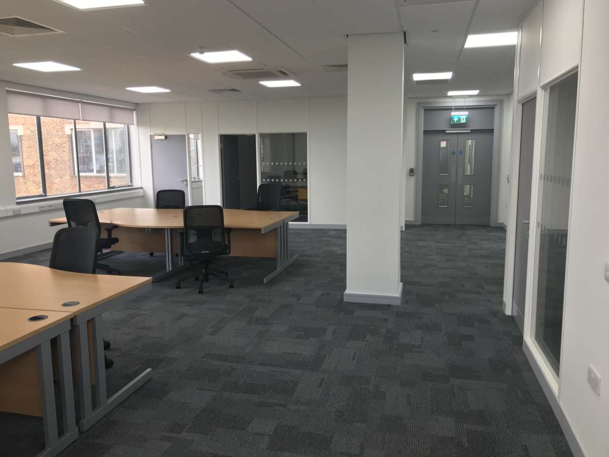 Office in London - photo 3