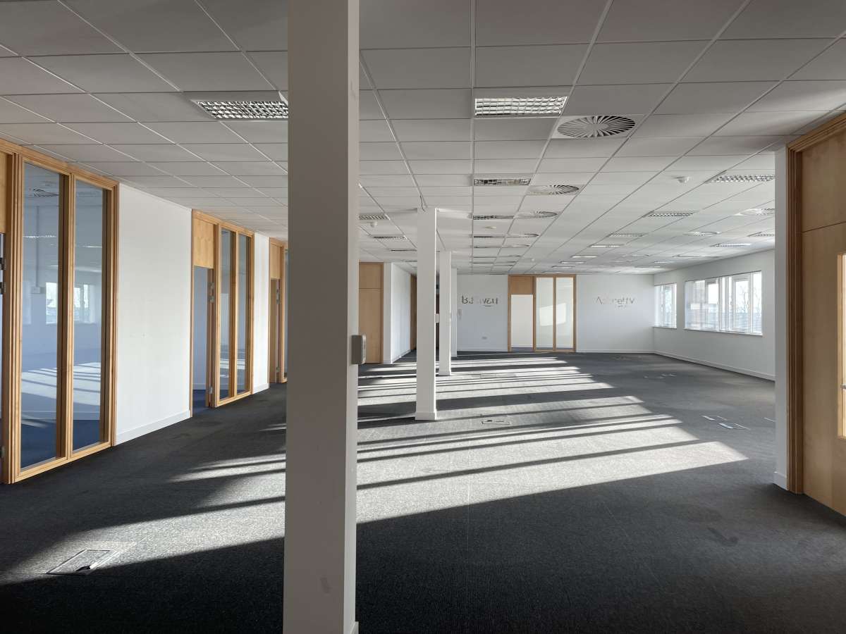 Office in Huntingdon - photo 4