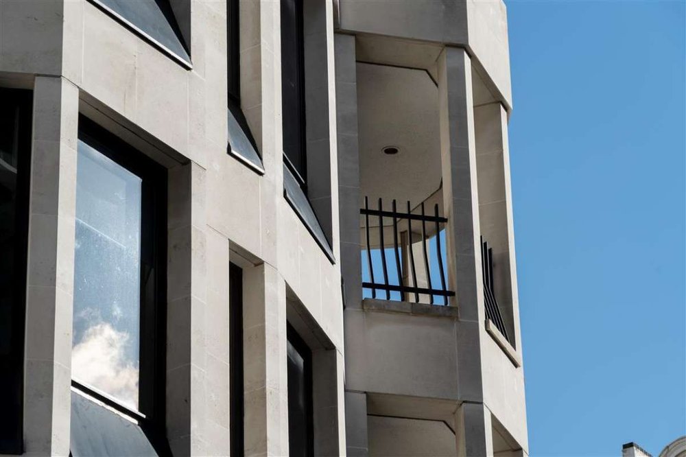 Office in London - photo 3