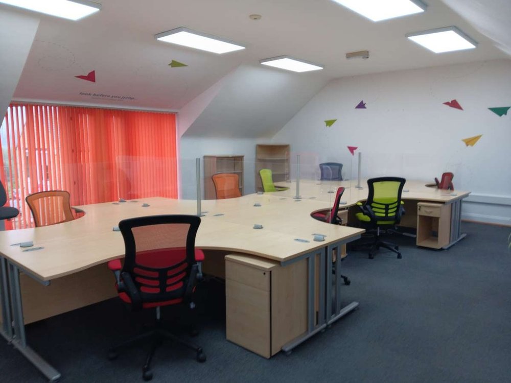Office in Stamford - photo 2