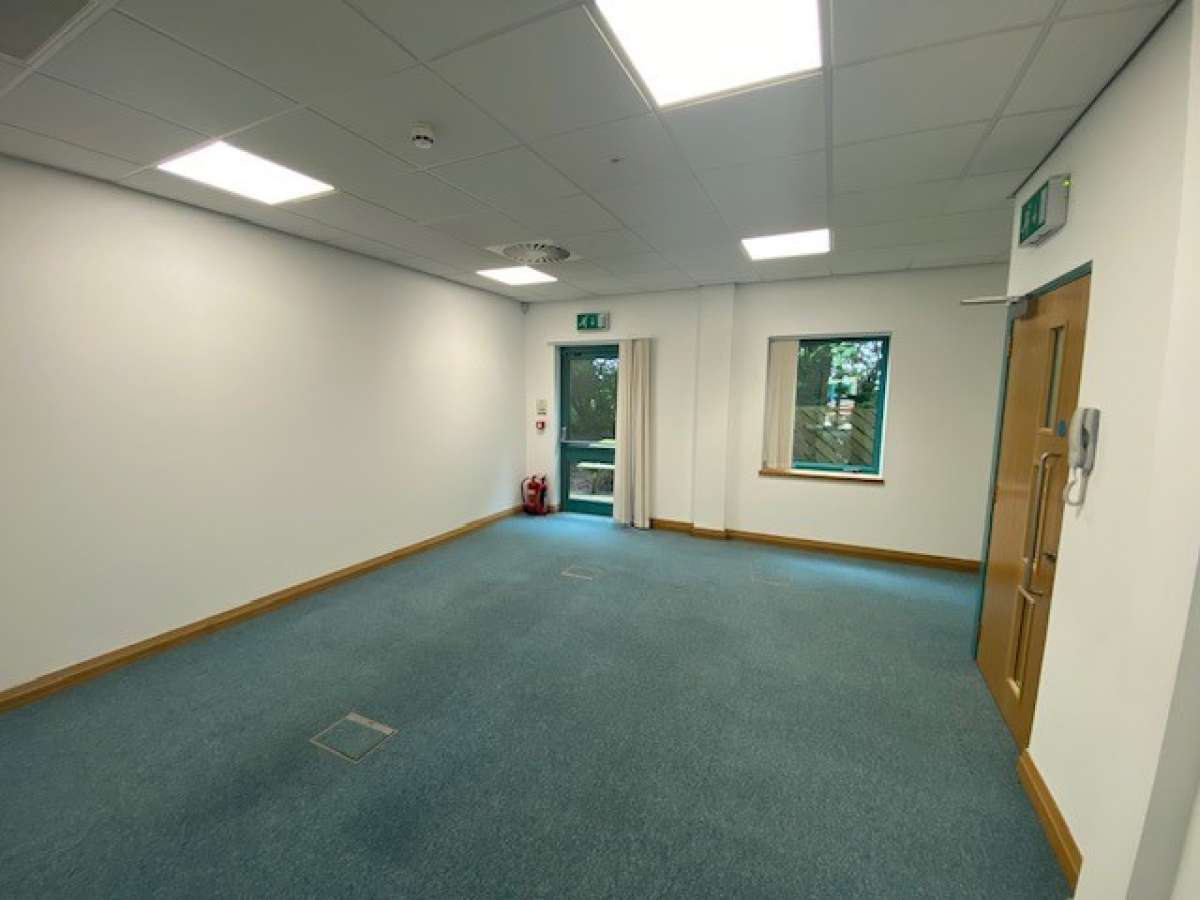 Office in St Ives (Cambs) - photo 4