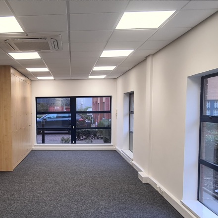 Office in Cardiff - photo 4