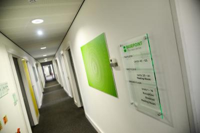Office in Dartford - photo 4