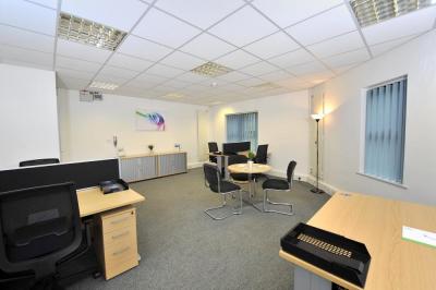 Office in Gosport - photo 3