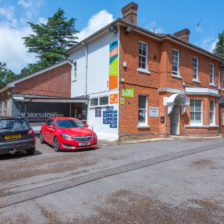 Office in Bordon - photo 4