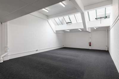 Office in London - photo 2