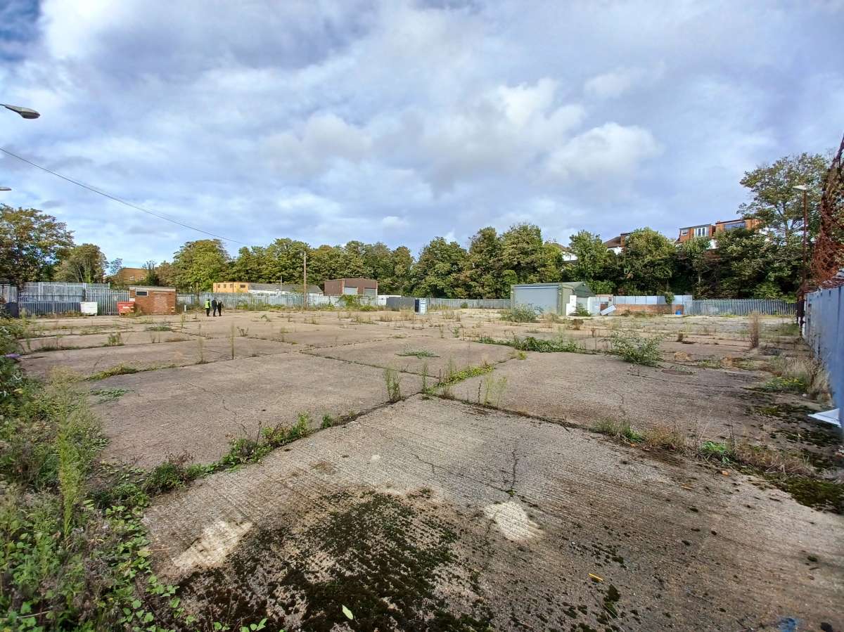 Other in Croydon - photo 2