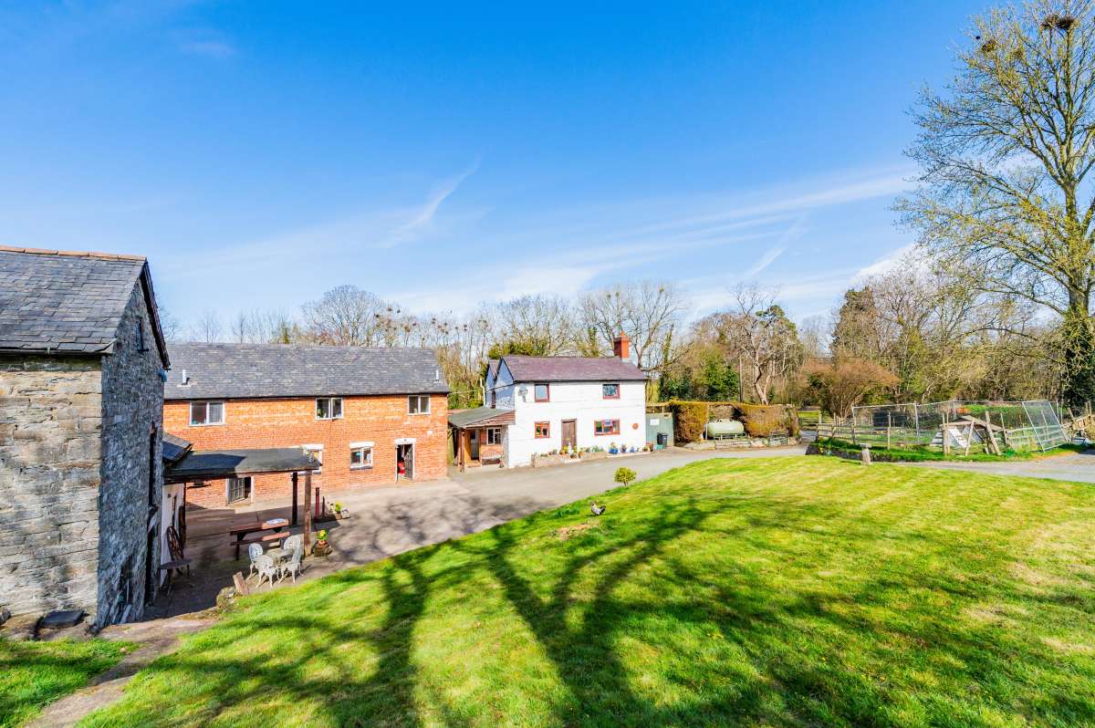 Other in Churchstoke - photo 3