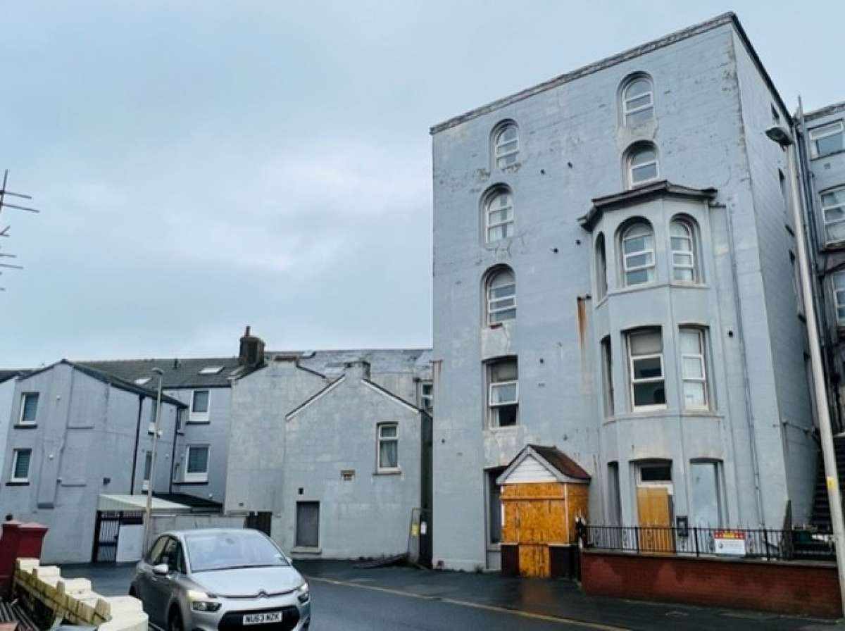 Other in Blackpool - photo 2