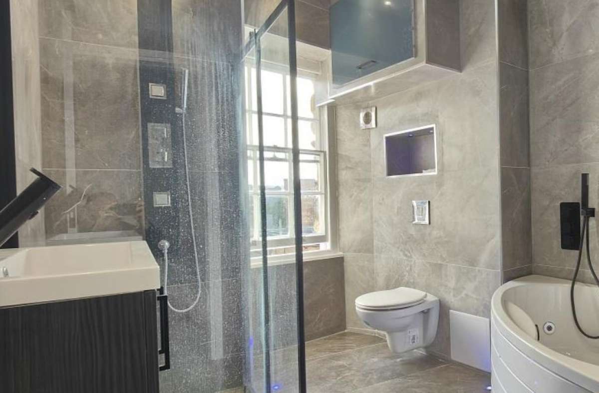 Retail/Shop in Sherborne - photo 4