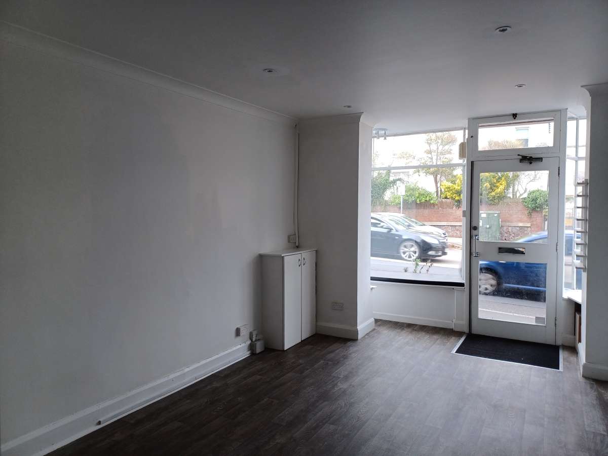 Retail/Shop in Exeter - photo 3