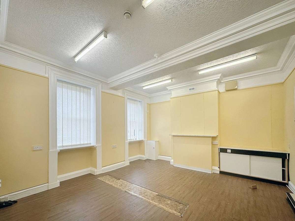 Retail/Shop in Doncaster - photo 2