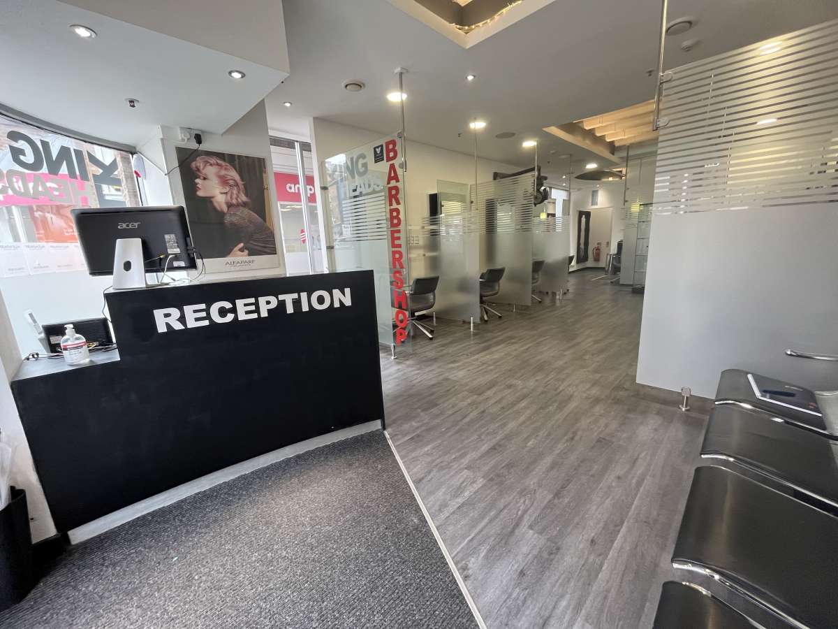 Retail/Shop in Lincoln - photo 4