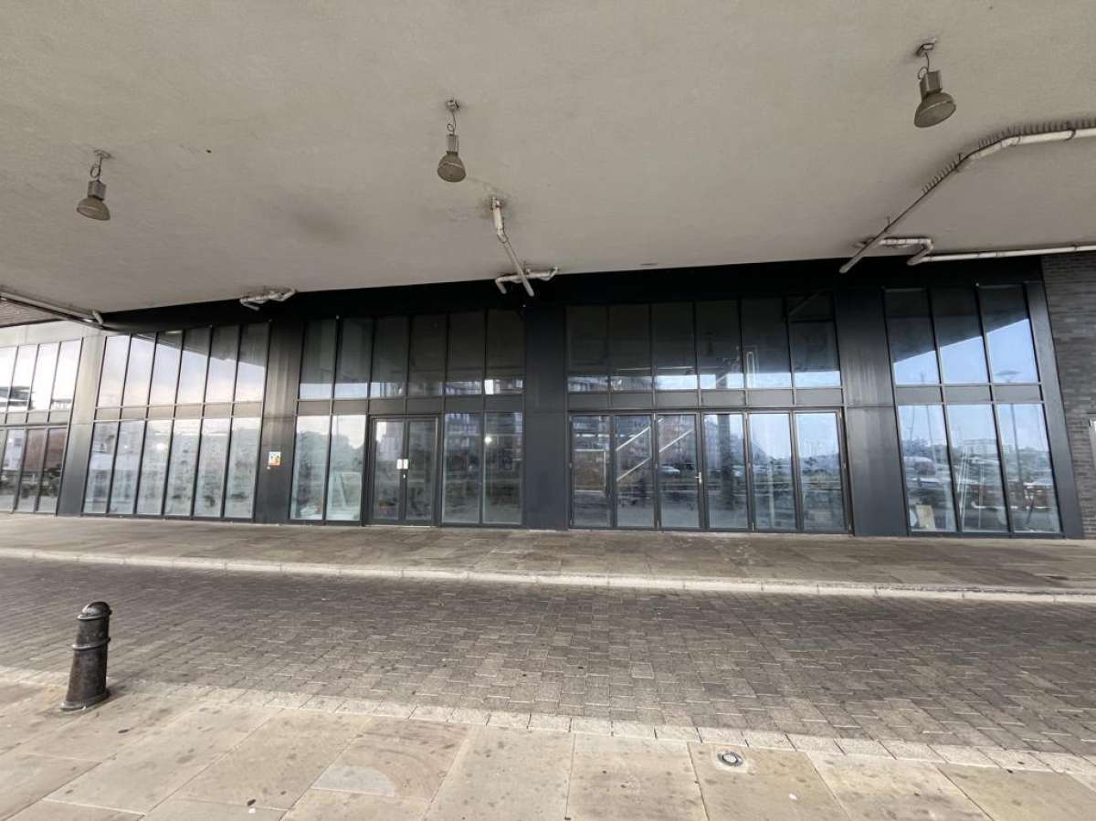 Retail/Shop in Ipswich - photo 2