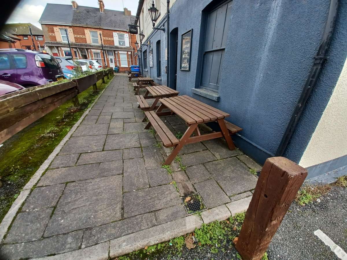 Retail/Shop in Exmouth - photo 3