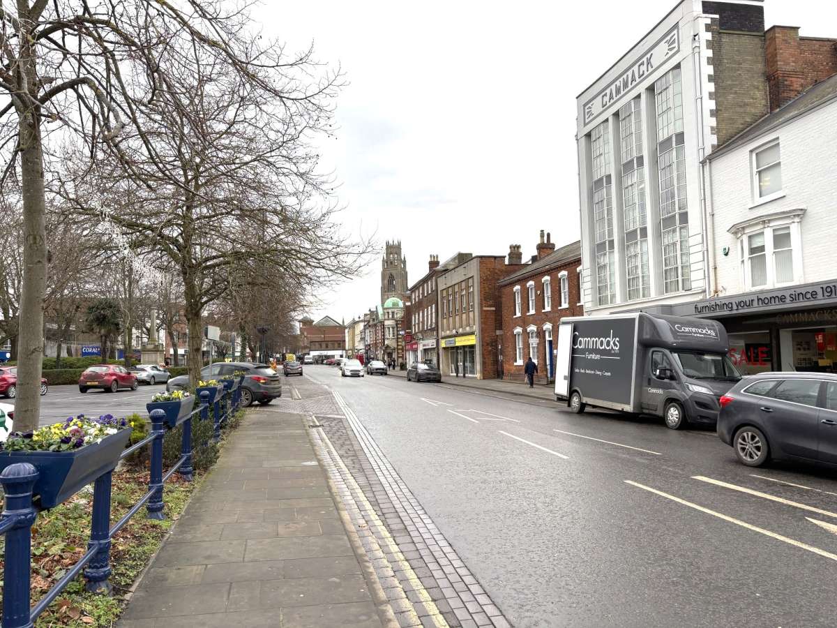 Retail/Shop in Boston - photo 3