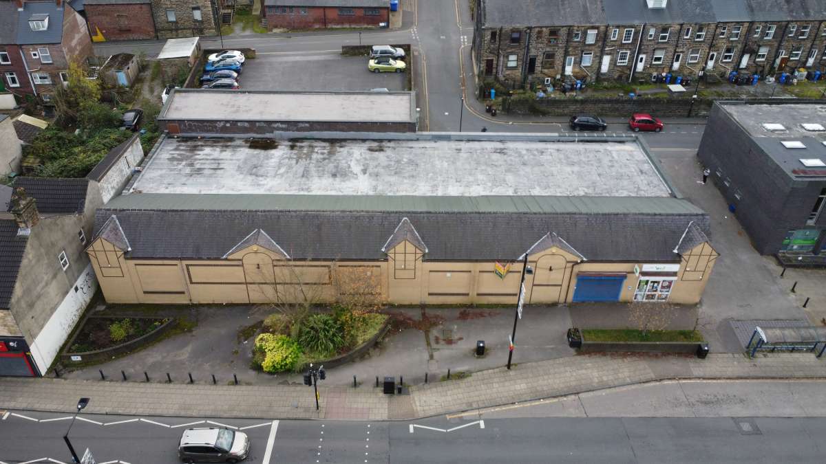 Retail/Shop in Sheffield - photo 2