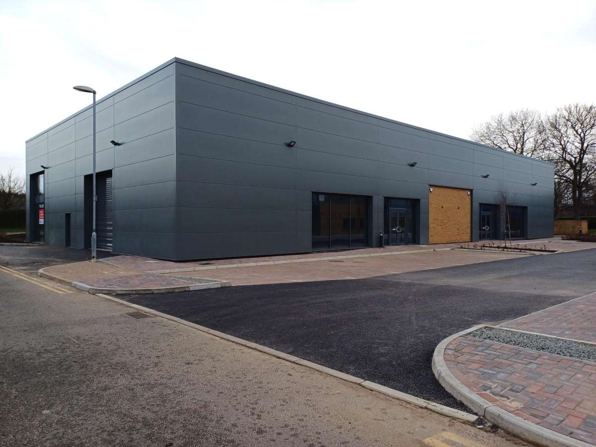 Retail/Shop in Market Harborough - photo 3